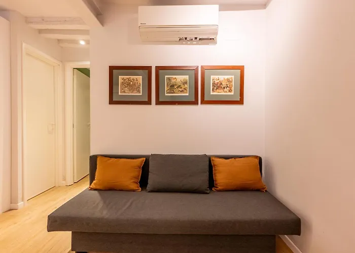 Lägenhet Cavana Loft